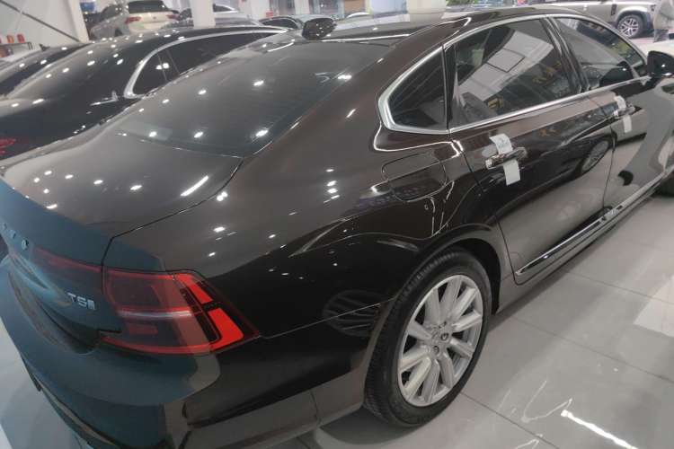 Used Volvo S90 2020 T5 Zhiyi Luxury Edition
