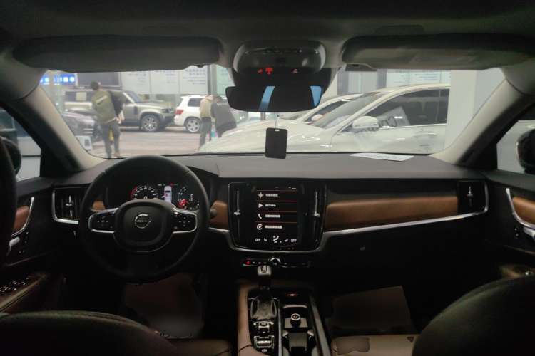Used Volvo S90 2020 T5 Zhiyi Luxury Edition
