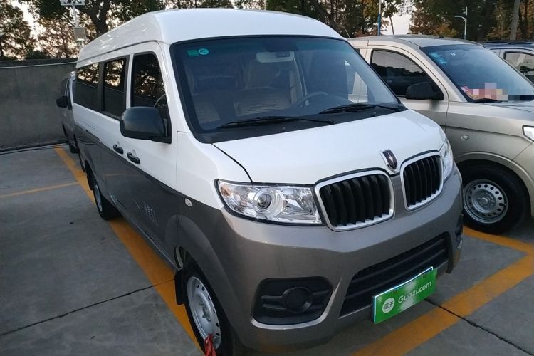 Used Jinbei New Hiace X30L 2023 1.5L Super-Enjoyment Edition Passenger Van 5/6/7-Seater Non-Air-Conditioned Version SWC15M
