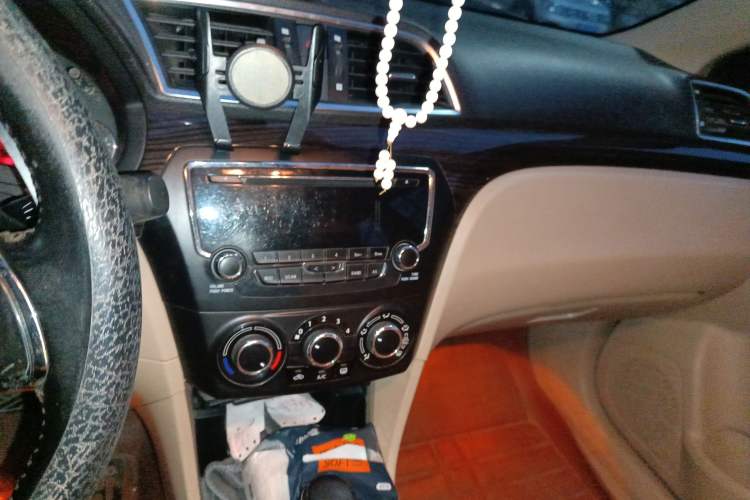 Used Suzuki Alivio 2015 1.6L Automatic Enjoyment Model