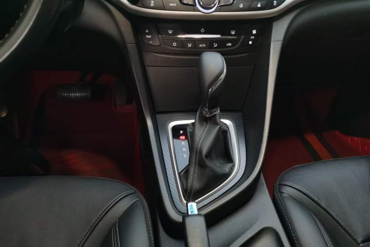 Used Buick Excelle GX 2019 18T Automatic Connected Elite Model China VI Standard
