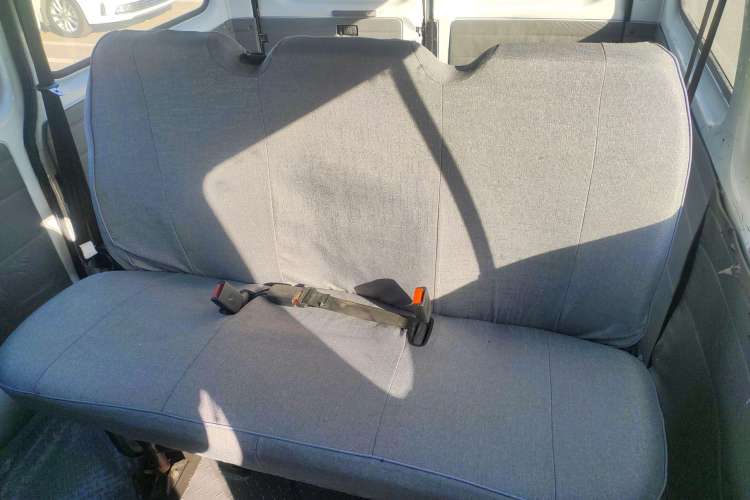 Used Ford Classic Transit 2013 2.8T Diesel Logistics Model with Short Wheelbase and Mid-Roof JX493ZLQ4
