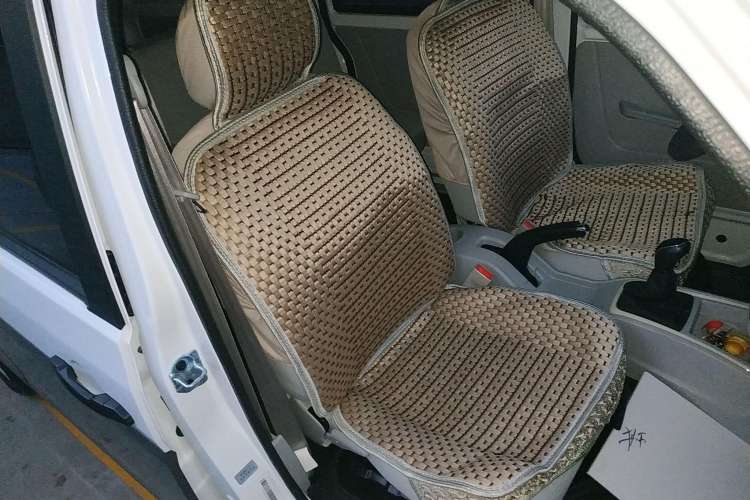 Used Jinbei New Hiace X30L 2023 1.5L Super-Enjoyment Edition Passenger Van 5/6/7-Seater Non-Air-Conditioned Version SWC15M
