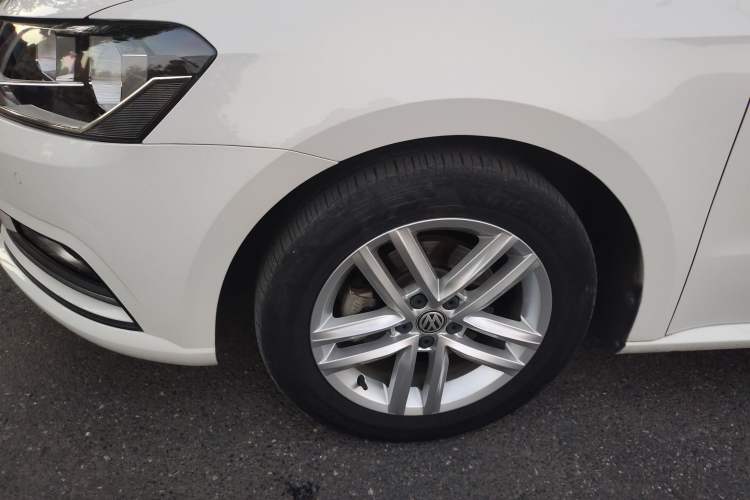 Used Volkswagen Gran Lavida 2017 180TSI DSG Comfort Edition
