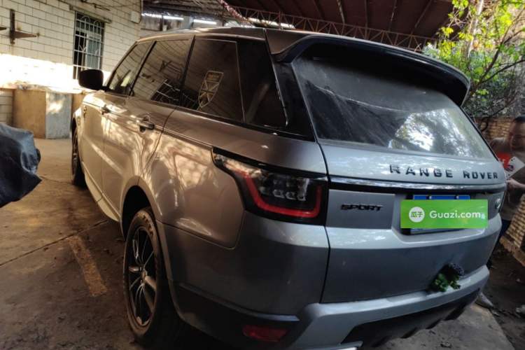Used Land Rover Range Rover Sport 2020 3.0 L6 SE