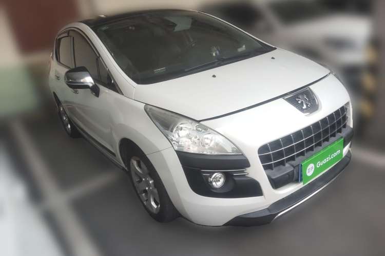 Used Peugeot 3008 2011 1.6T Fashion Edition Front Right 45 Deg