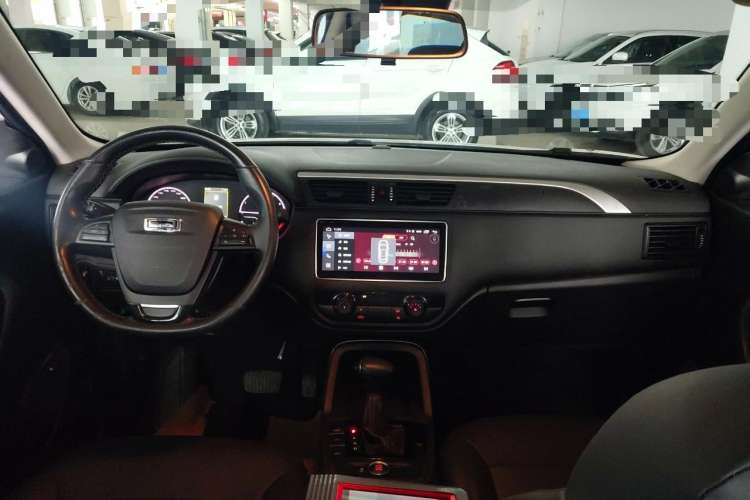 Used Qoros 5 2018 Revised Version 1.6T Automatic Leading Edition
