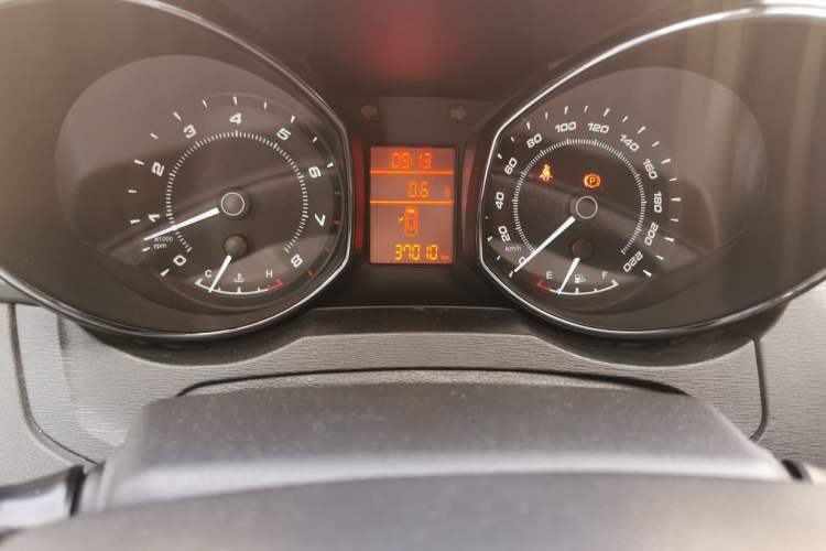 Used Chery Arrizo 7 2015 1.5T Manual ZhiShang Edition
