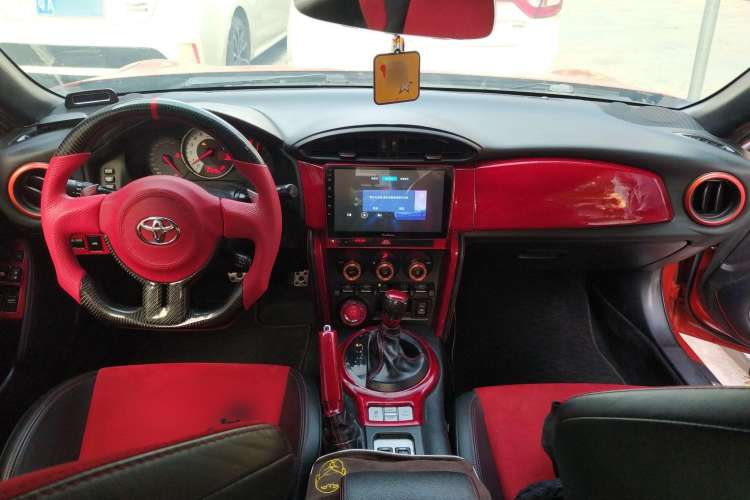 Used Toyota 86 2013 2.0L Automatic Luxury Version