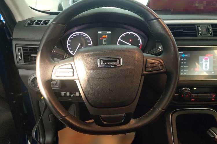 Used Qoros 5 2018 Revised Version 1.6T Automatic Leading Edition