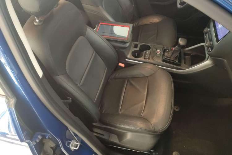 Used Qoros 5 2018 Revised Version 1.6T Automatic Leading Edition