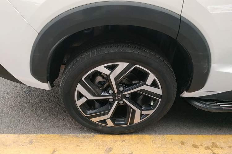 Used SOL X8 2021 300T DCT Leading Smart Connectivity Version 6 Seats