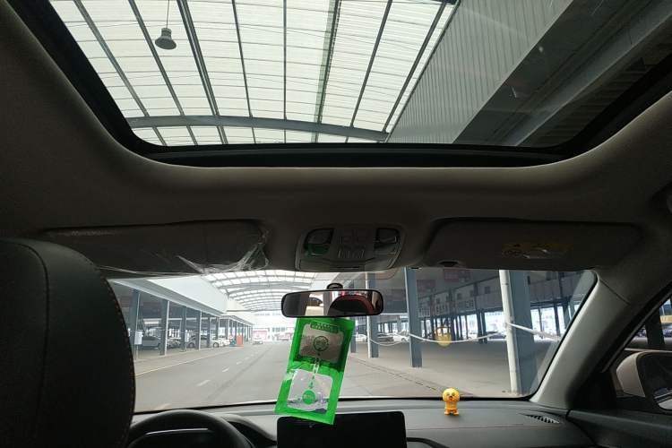 Used SOL X8 2021 300T DCT Leading Smart Connectivity Version 6 Seats