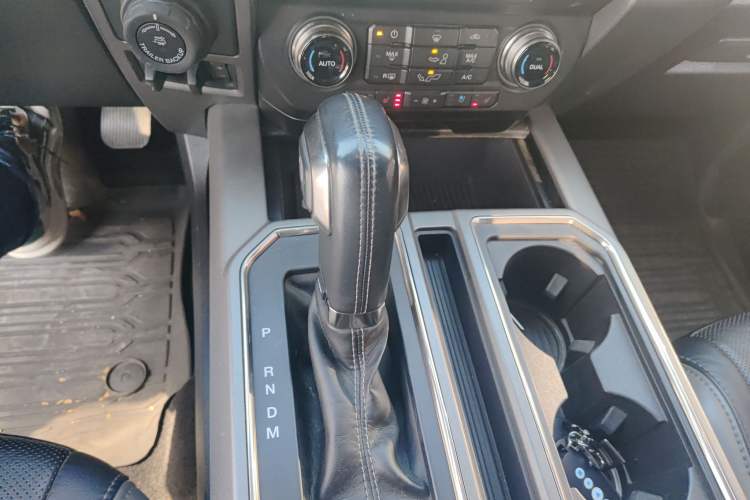 Used Ford F-150 Raptor 2017 3.5T Raptor Performance Enhanced Edition Gear Lever