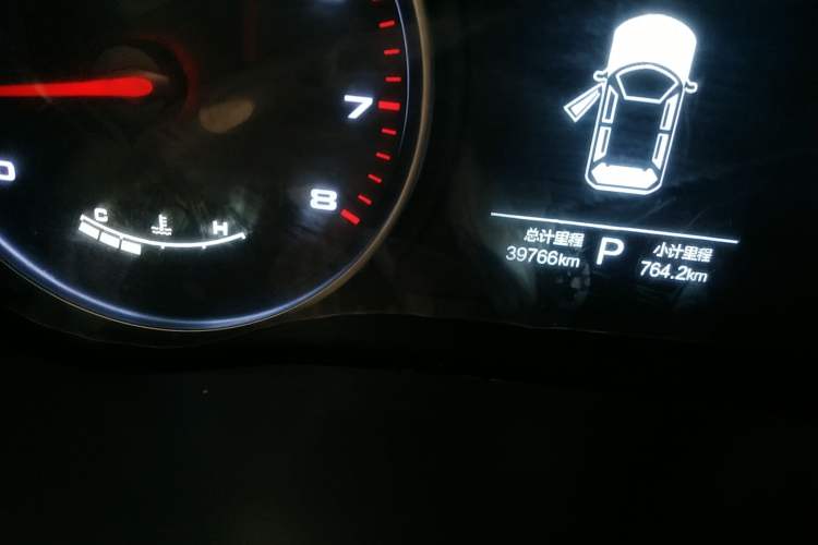 Used SOL X8 2021 300T DCT Leading Smart Connectivity Version 6 Seats