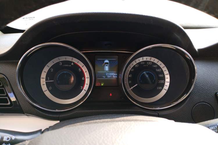 Used Dayun Pickup 2021 2.0T Diesel Two-Wheel Drive Manual Dayun Bull-Logo Axle 4F20TC
