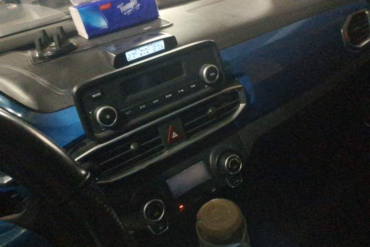 Used BAIC New Energy EC3 2019 Dynamic Edition Audio And AC Panel