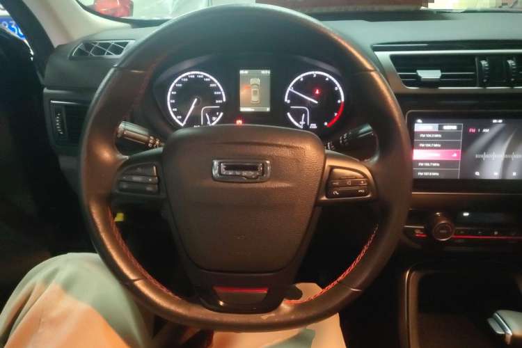 Used Qoros 5 2018 Revised 1.6T Automatic Luxury Version
