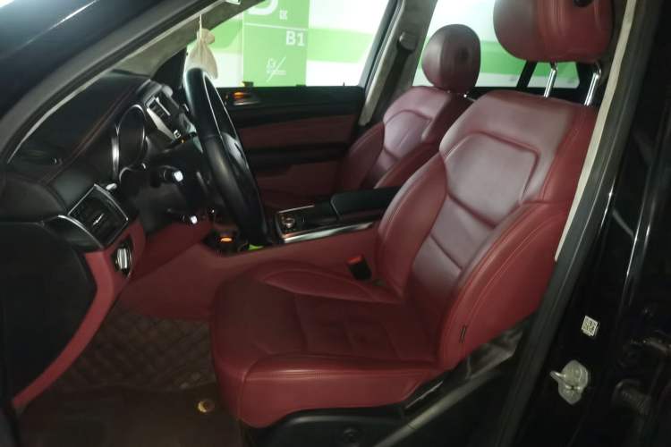 Used Mercedes-Benz M-Class 2014 ML 320 4MATIC
