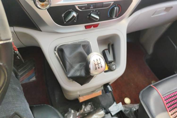 Used JAC Refine M3 2022 PLUS IKEA High-Power Version 1.5T Comfort Model