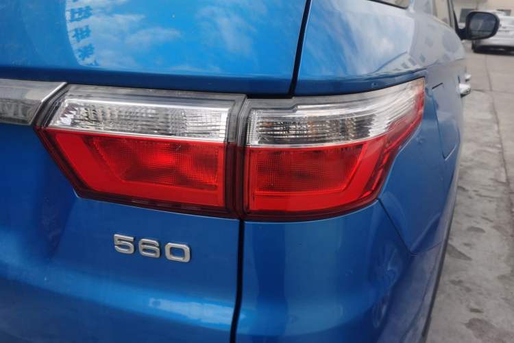 Used Dongfeng Fengon S560 2018 1.8L Manual Comfort 7-Seater