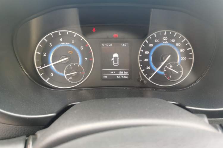 Used Dongfeng Fengon S560 2018 1.8L Manual Comfort 7-Seater