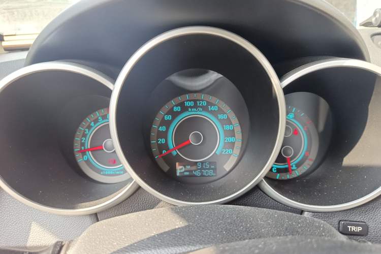 Used CHANGAN Eado 2012 1.6L Automatic Luxury Version China IV Standard
