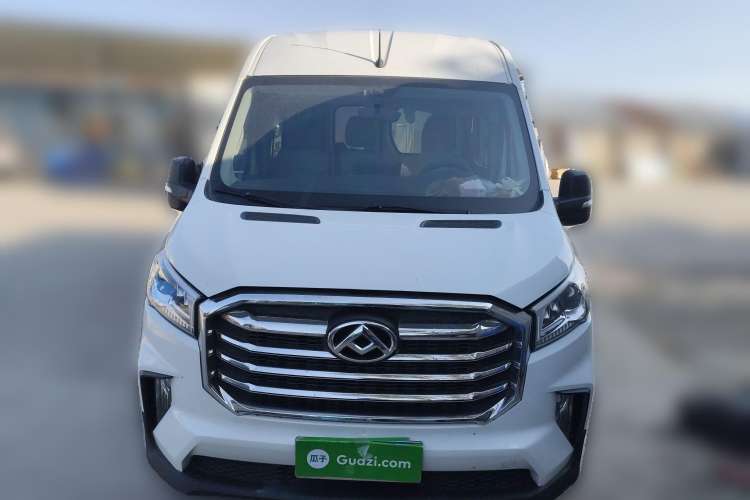 Used SAIC MAXUS Xintu V90 2019 2.0T Manual ZhiDuXing Rear-Drive Single-Tire Extended-Height Roof 7-Seater
