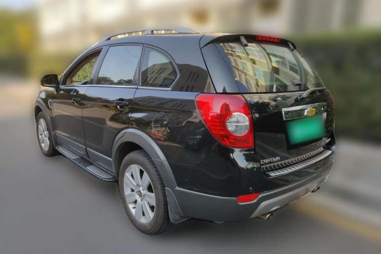 Used Chevrolet Captiva 2010 2.4 AT 7-Seater Luxury Version Rear Left 45 Deg