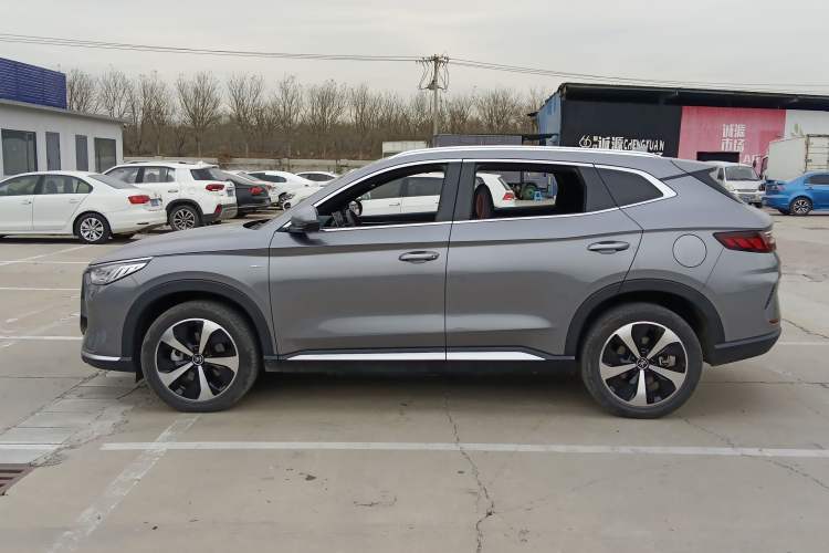 Used BYD Song PLUS New Energy 2021 DM-i 100KM Four-Wheel Drive Flagship PLUS