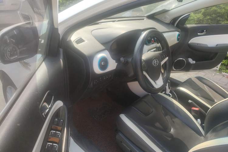 Used JAC iEV 2015 iEV5