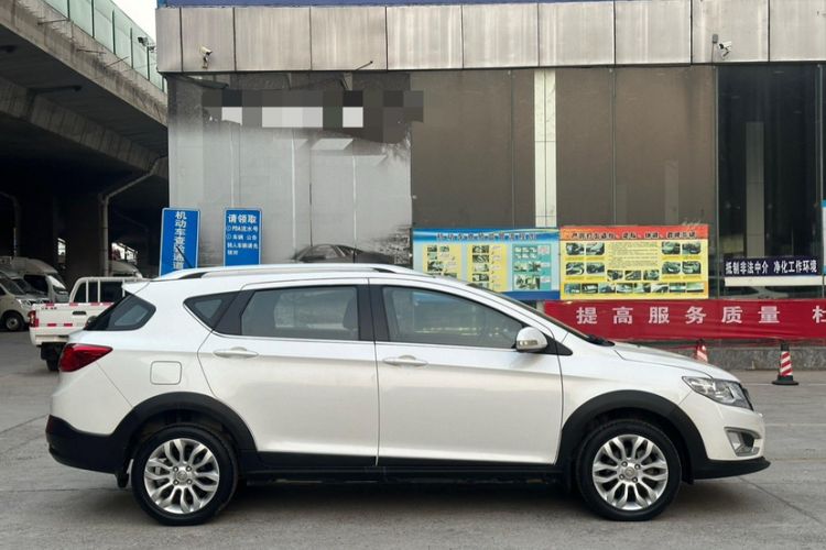 Used Dongfeng Aeolus AX3 2016 1.5L Manual ZhiKu Model