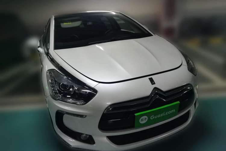 Used DS 5 2014 1.6T Luxury Edition THP200
