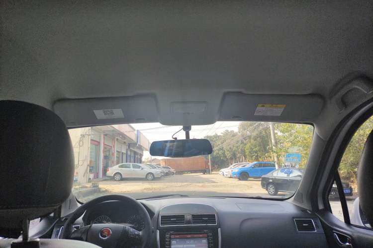 Used FORTHING Joyear XV 2016 1.6L CVT Comfort Model
