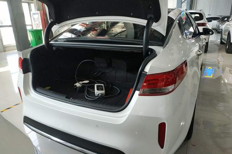 Used Kia K5 New Energy 2018 2.0L ZhiZun Edition