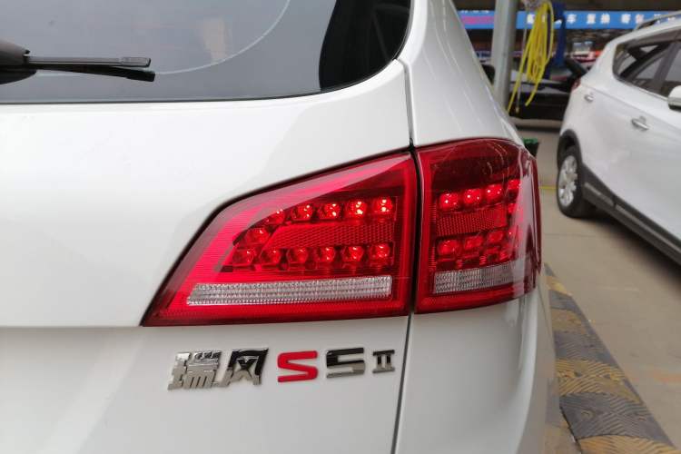 Used JAC Refine S5 2017 1.5T Automatic E-commerce Edition