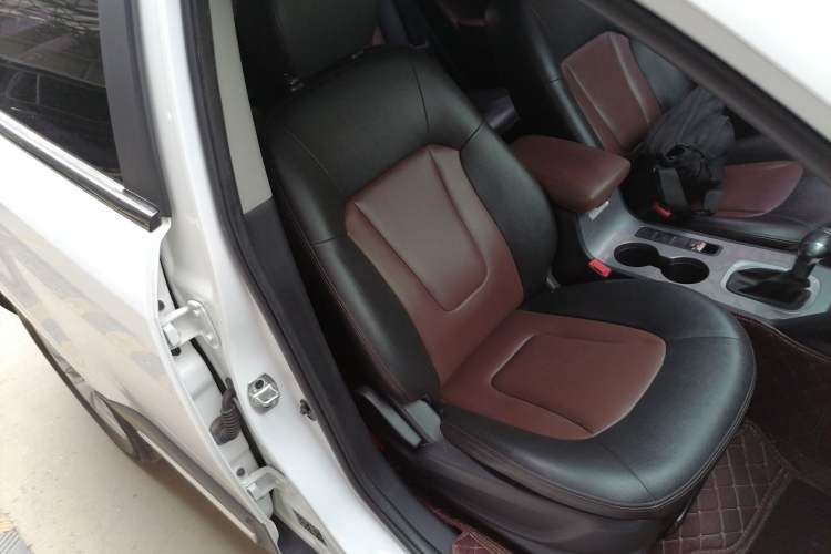 Used JAC Refine S5 2017 1.5T Automatic E-commerce Edition