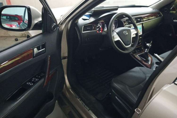 Used Zotye T600 2017 1.5T Manual Elite New Year Edition Driver Seat