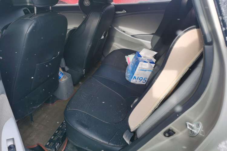 Used Hyundai Verna (older generation) 2010 Sedan 1.4L Automatic Comfort Model GS
