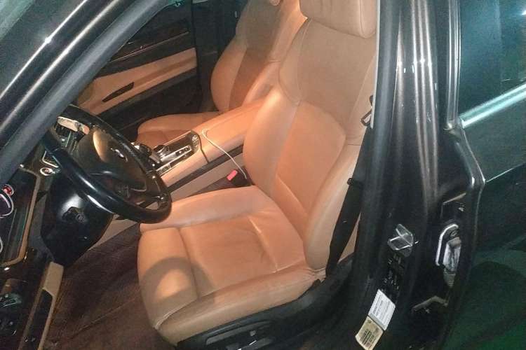 Used BMW 7 Series 2013 740Li Leading Model
