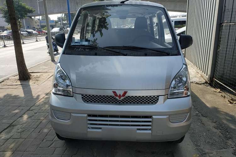 Used Wuling Rongguang EV 2022 Basic Passenger Bus Powered by Penghui Battery