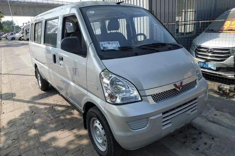Used Wuling Rongguang EV 2022 Basic Passenger Bus Powered by Penghui Battery