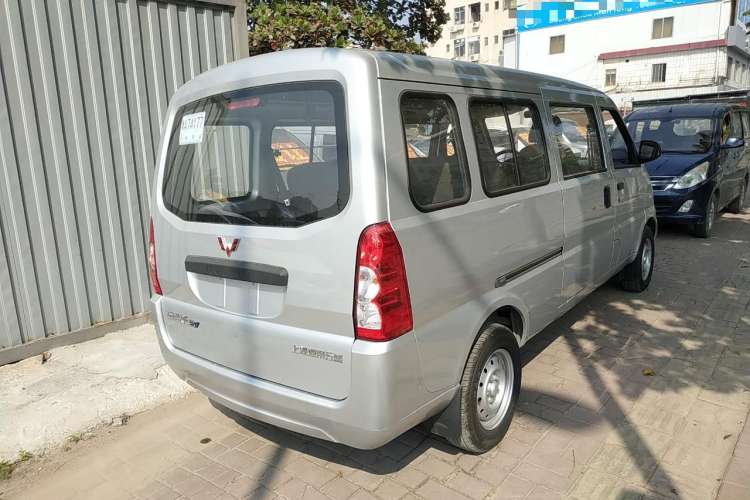 Used Wuling Rongguang EV 2022 Basic Passenger Bus Powered by Penghui Battery