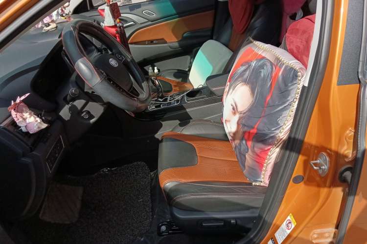 Used BYD Qin New Energy 2015 1.5T Dual-Crown Flagship Plus Edition