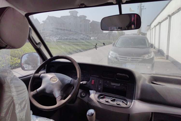 Used Jinbei Hiace 2014 2.0L Fifth-Generation Xiangyun Comfort Type 1 4G20C
