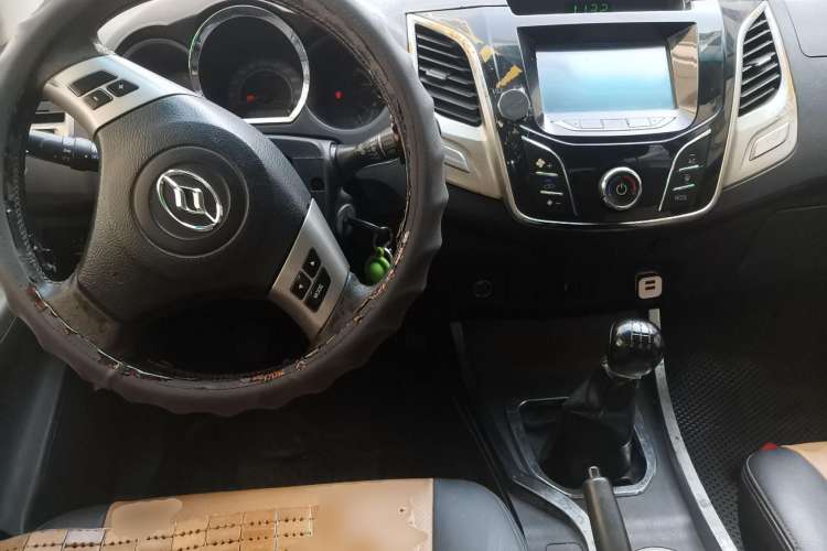 Used Huanghai Jiaolong 2015 2.8T Two-Wheel Drive Diesel Sport Edition JE493ZLQ4CB
