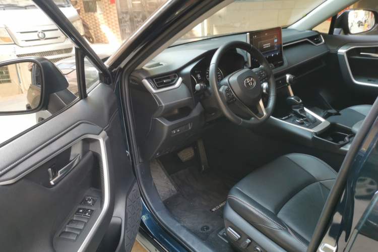 Used Toyota Wildlander 2021 Dual-Motor 2.5L E-CVT Four-Wheel Drive Luxury Edition