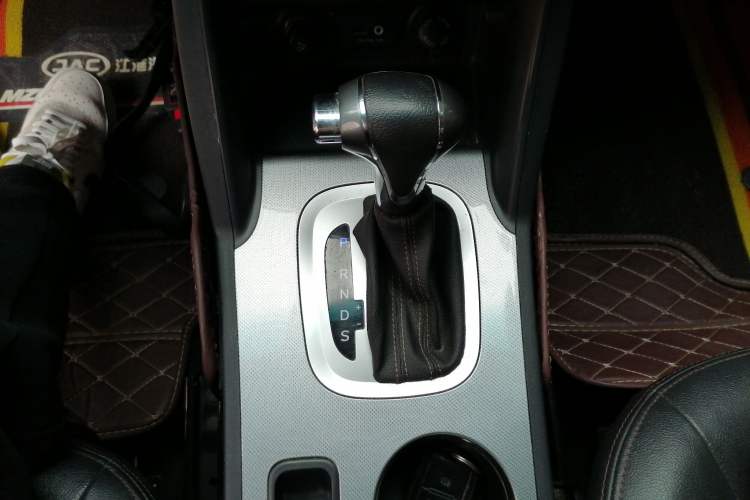 Used JAC Refine S5 2017 1.5T Automatic E-commerce Edition