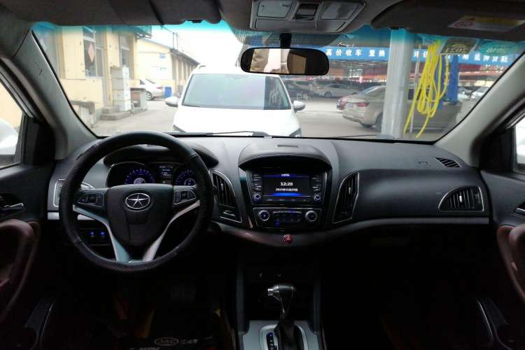 Used JAC Refine S5 2017 1.5T Automatic E-commerce Edition