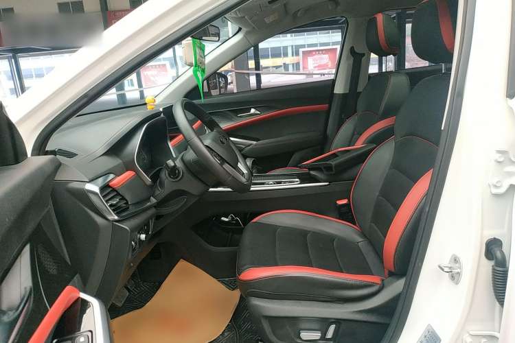 Used SOL X8 2021 300T DCT Leading Smart Connectivity Version 6 Seats